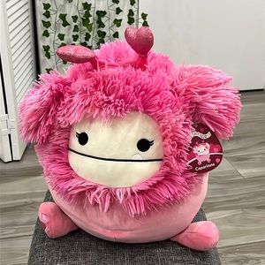 NWT Squishmallows 12inches Caparinne Pink Bigfoot Valentine’s Day 2023
